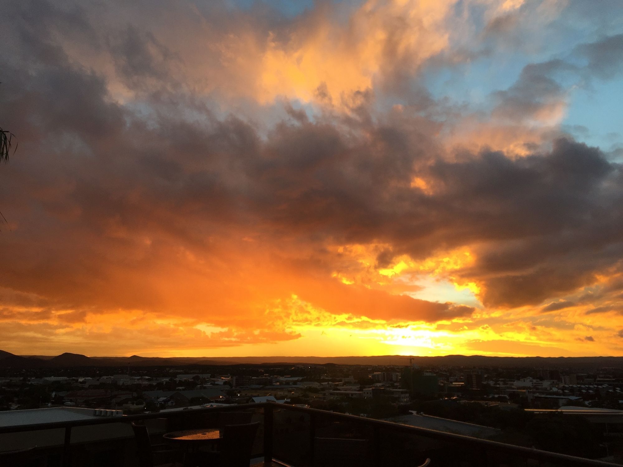 Burg'S View Boutique Hotel Windhoek Exterior foto